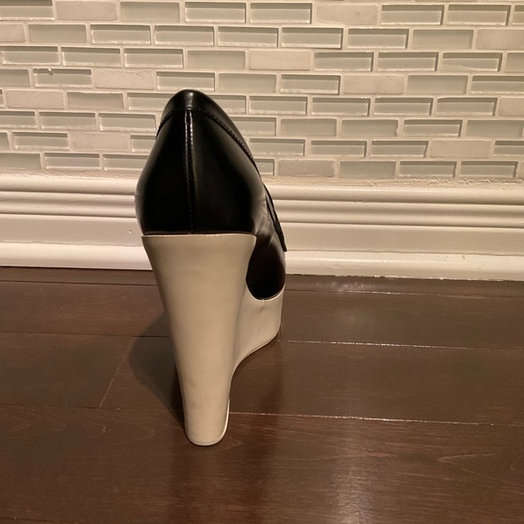 NWT MaxMara Loafers with Platform Wedge Heel NIB - Picture 7 of 10